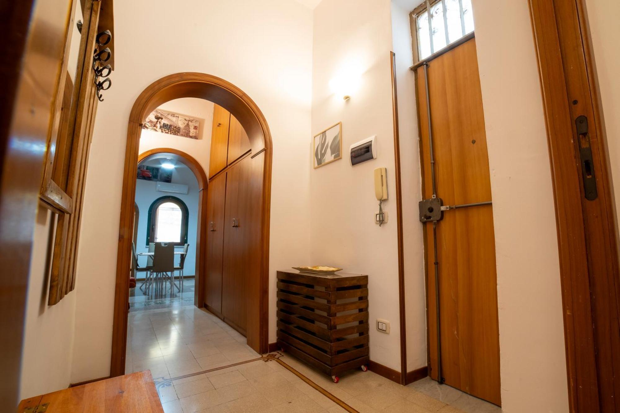 Appartement Centro Stazione Aeroporto Wi-Fi&Self Check-In à Palerme Extérieur photo